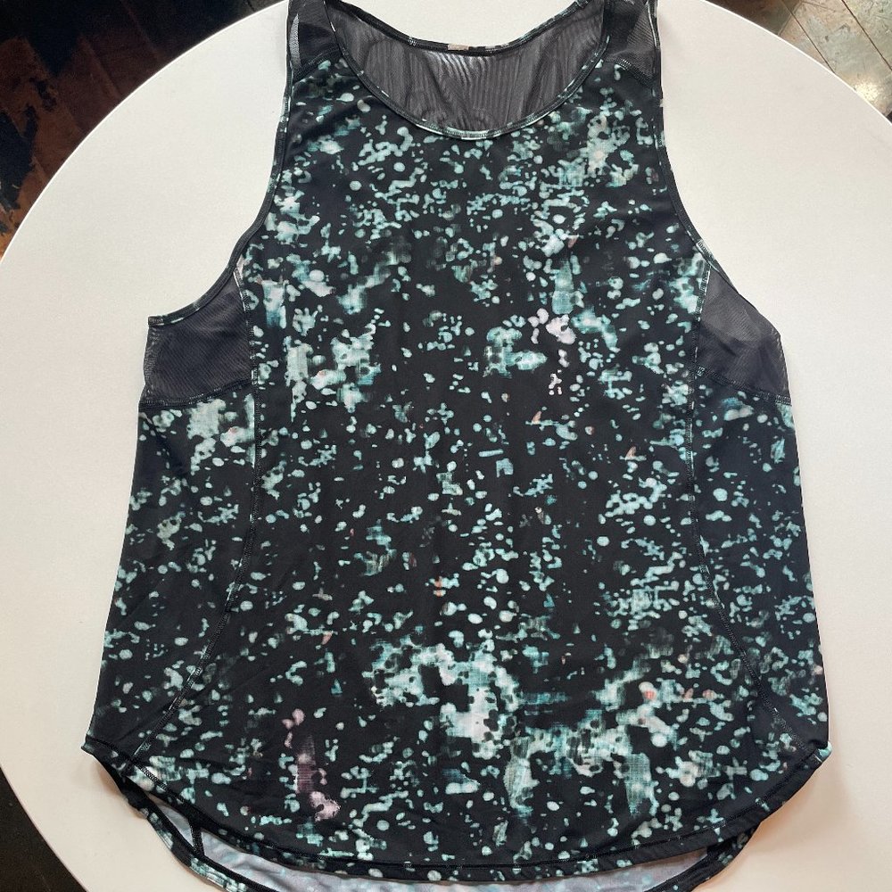 Lululemon Lightweight lose fit Top Quick Dry Run Yoga Pilates Zumba